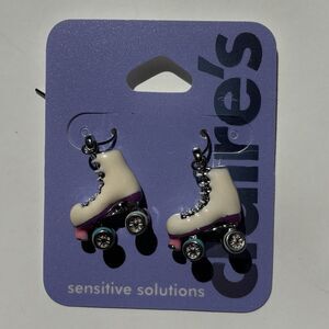Claire’s Roller Skate Earrings Skating 3D Charm Dangle Hook 80’s Retro NWT